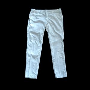 Bisou Bisou white jeans